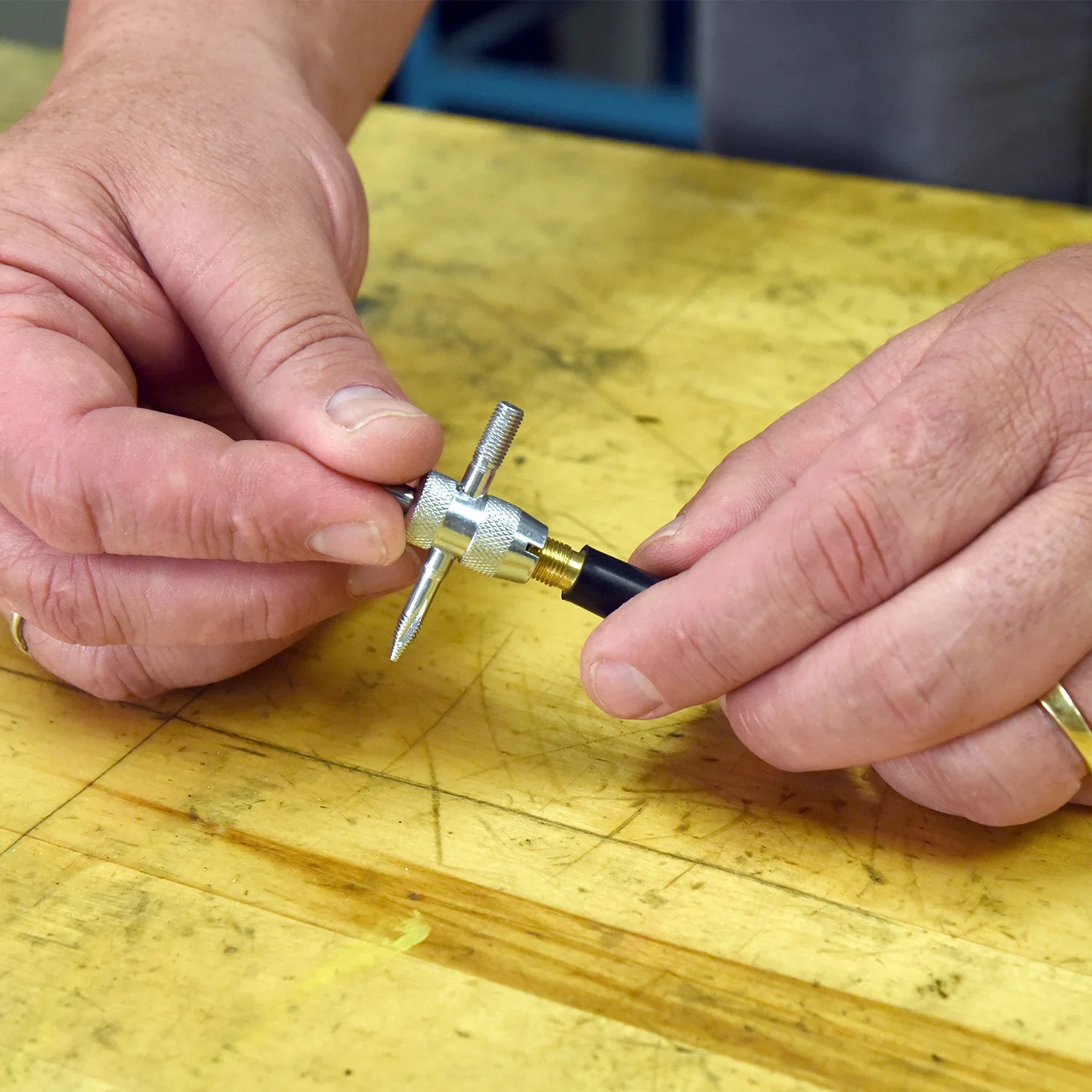4-Way Valve Tool 5 4-Way Valve Tool